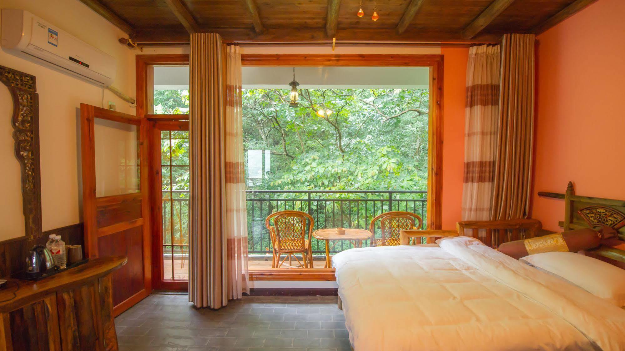 Yangshuo Scenic Mountain Retreat Hotel Exterior foto